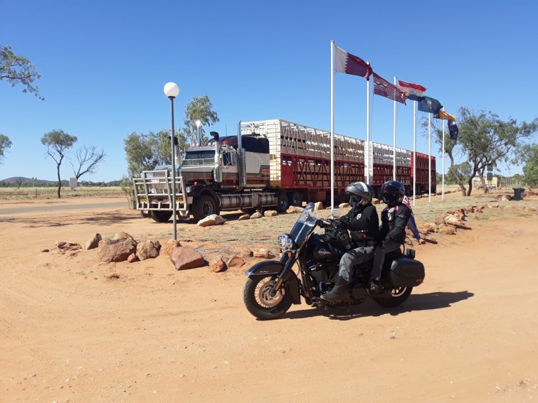 Bernard et sa femme au guidon de leur moto