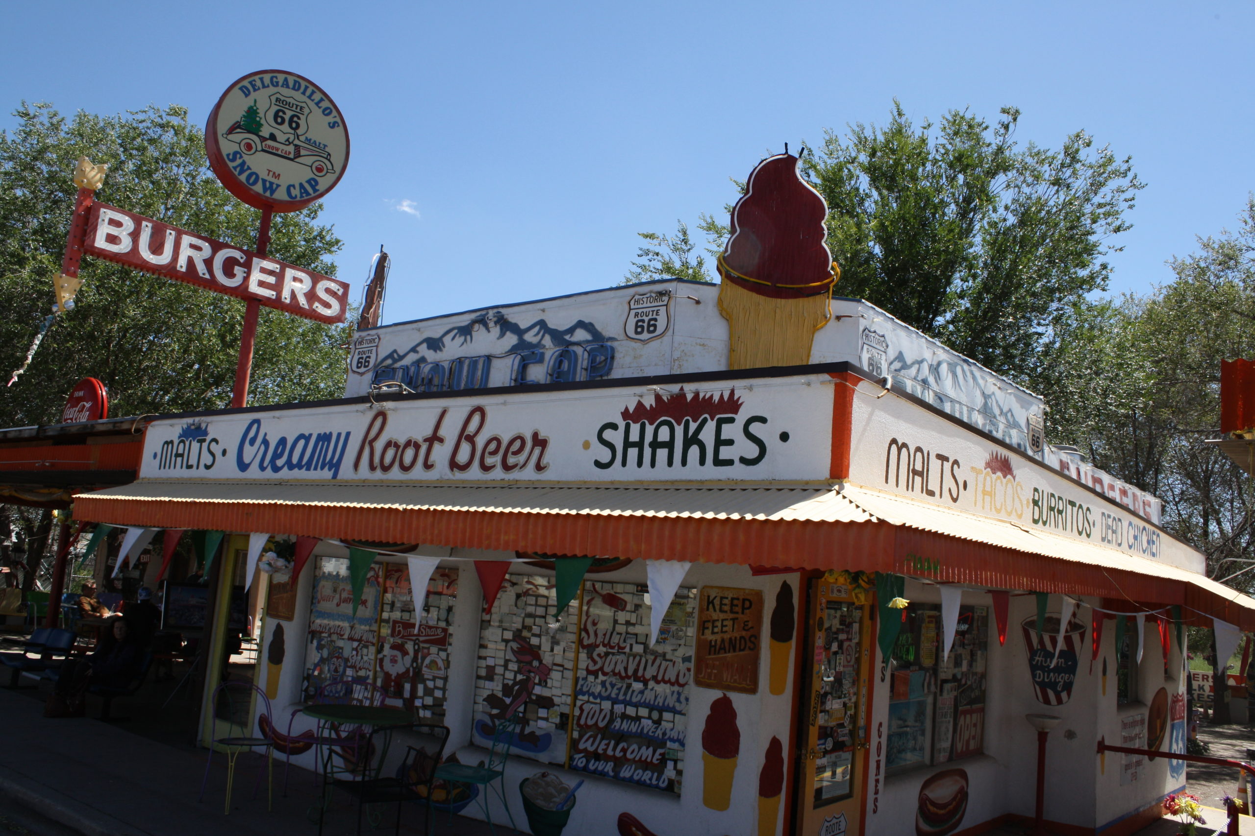 Delgadillo's Snow Cap Drive In, Seligman, AZ Routes de légende